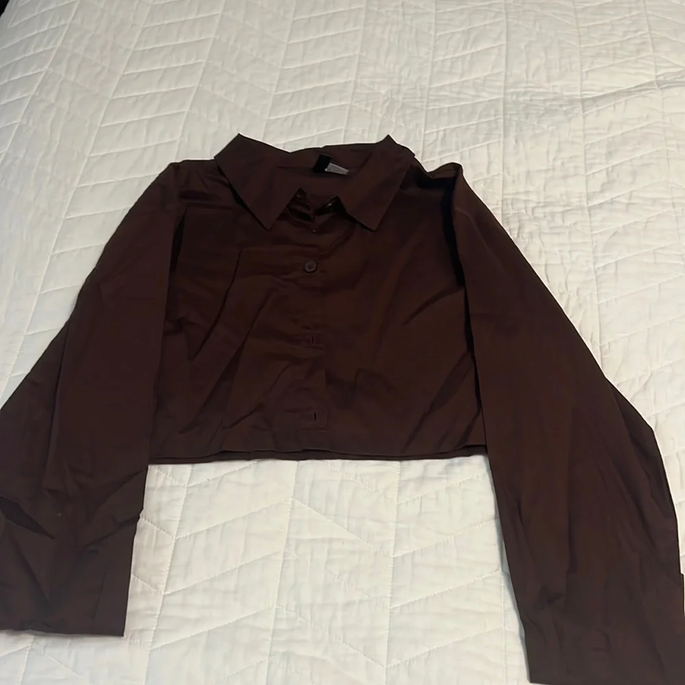 Brand- H&M. Size- Small. Color- Brown - Picture 1 of 1